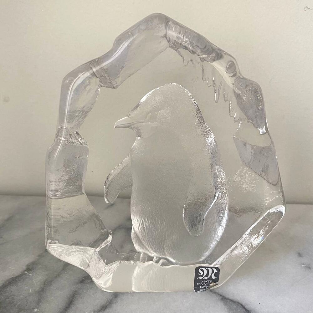Mats Jonasson Artic Collection Crystal Penguin Glass Etched Sweden Signed